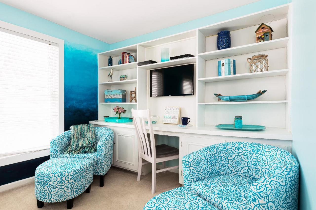 Looking Glass Beachfront Inn แกรนด์เฮเวน ภายนอก รูปภาพ